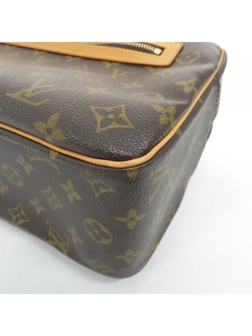Louis Vuitton Monogram City GM Shoulder Bag